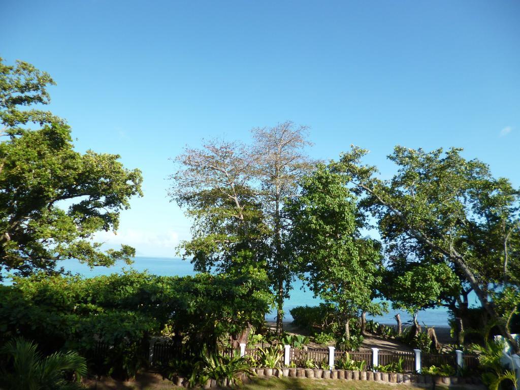 Villa Mimi Beachfront *