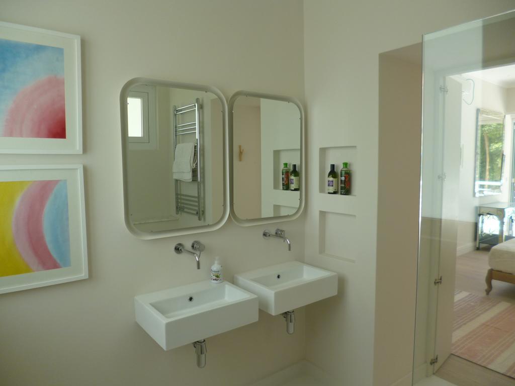 Mimi Beachfront Villa Beau Vallon (Mahe)